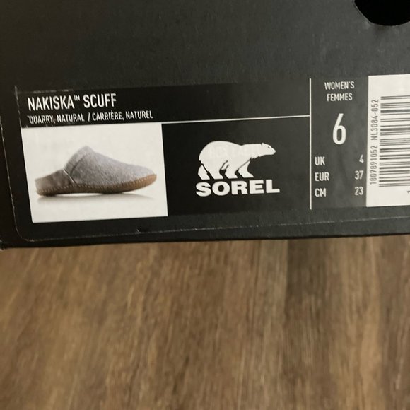 Sorel Nakiska Scuff Slipper - Picture 2 of 9